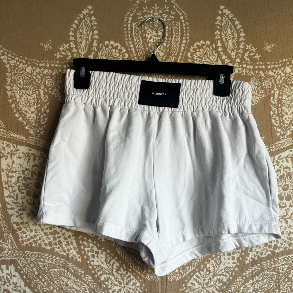 Talentless classic boxing shorts in White